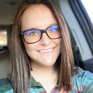 Meet your Posher, Lacey